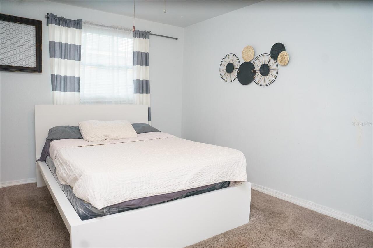 Listing Photo 16