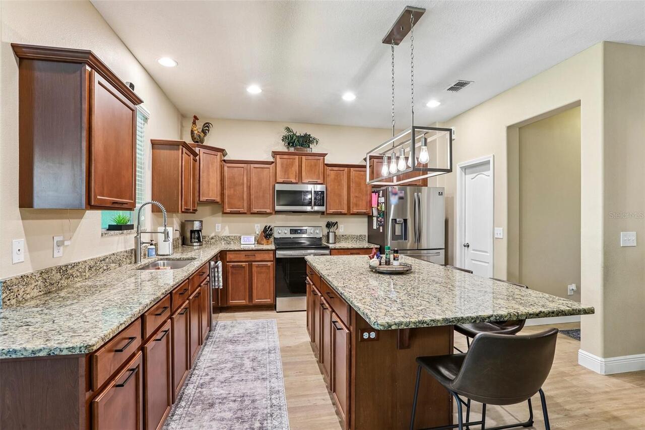 Listing Photo 16
