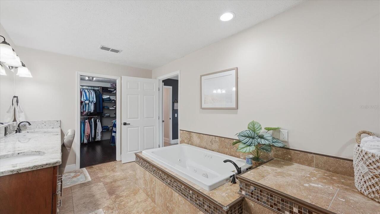 Listing Photo 35