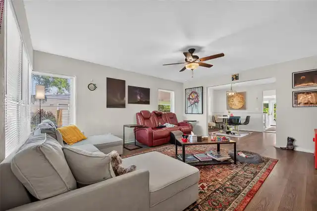 Listing Photo 11