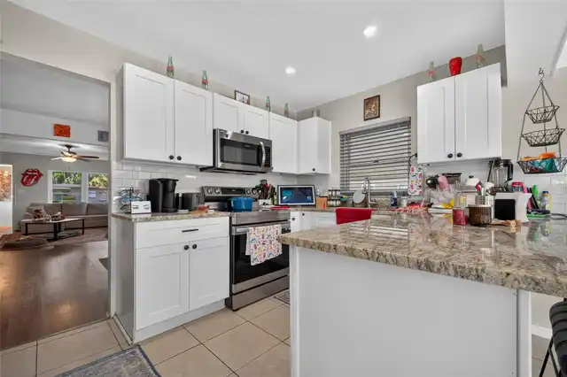 Listing Photo 16