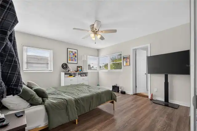 Listing Photo 22