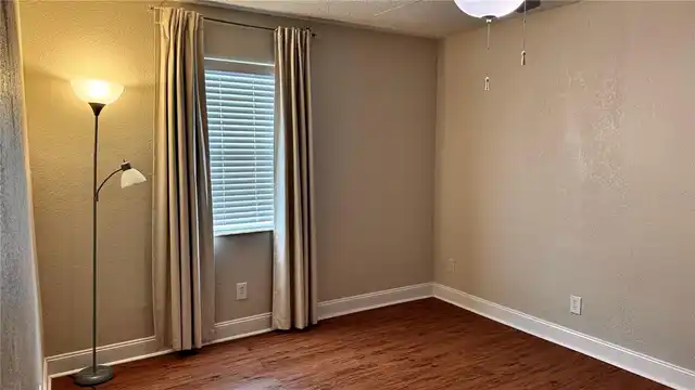 Listing Photo 17