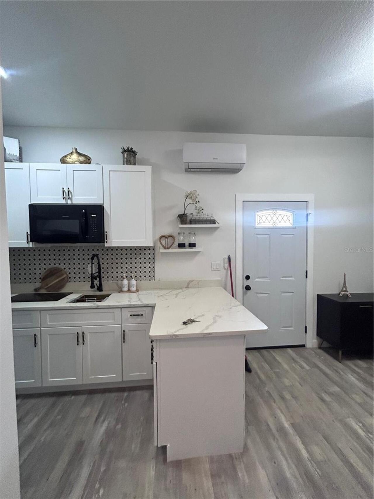 Listing Photo 14