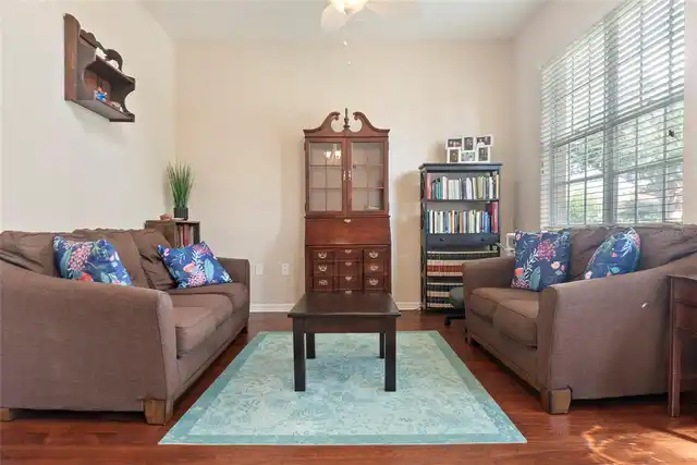 Listing Photo 9