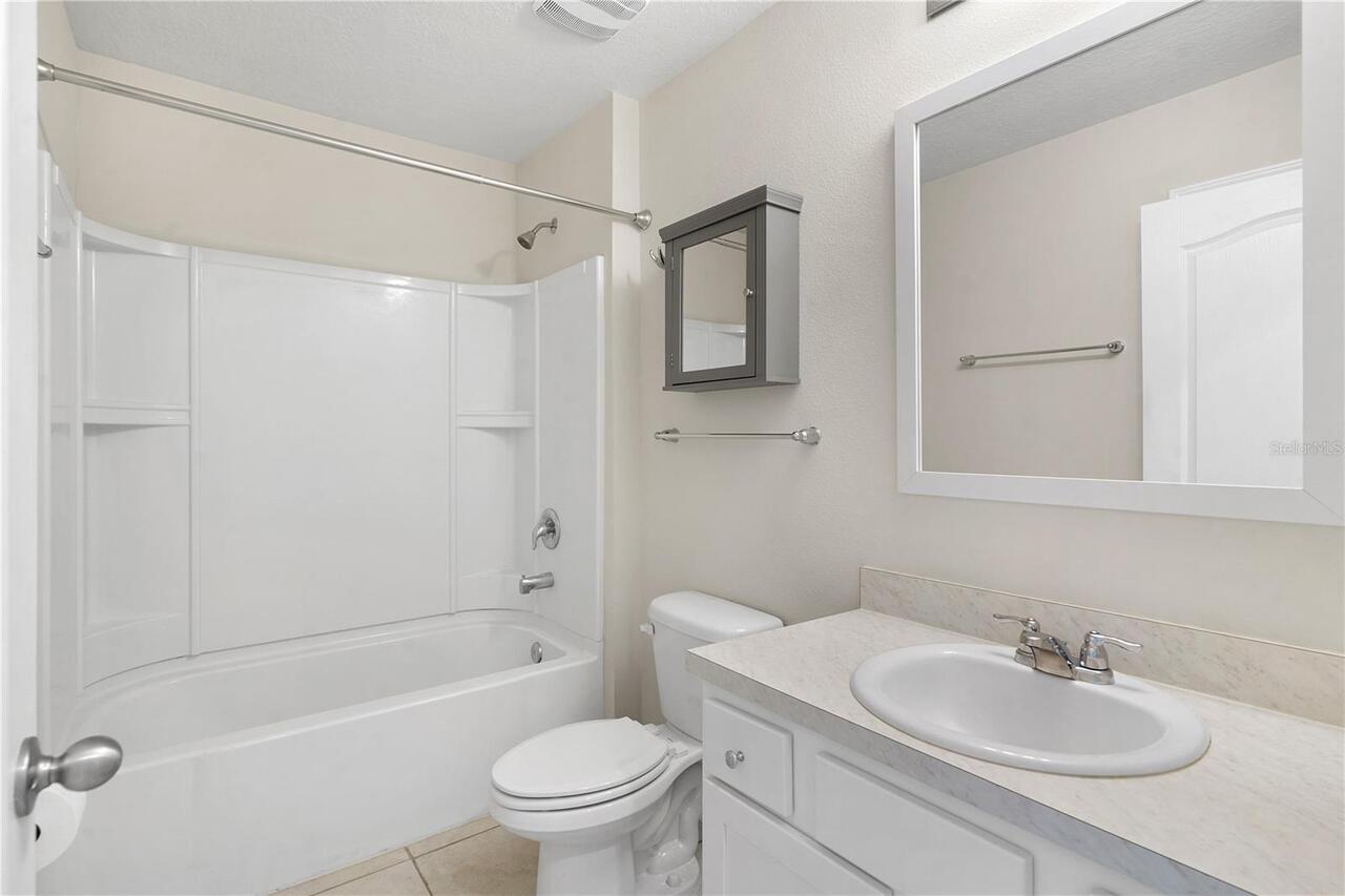 Listing Photo 9