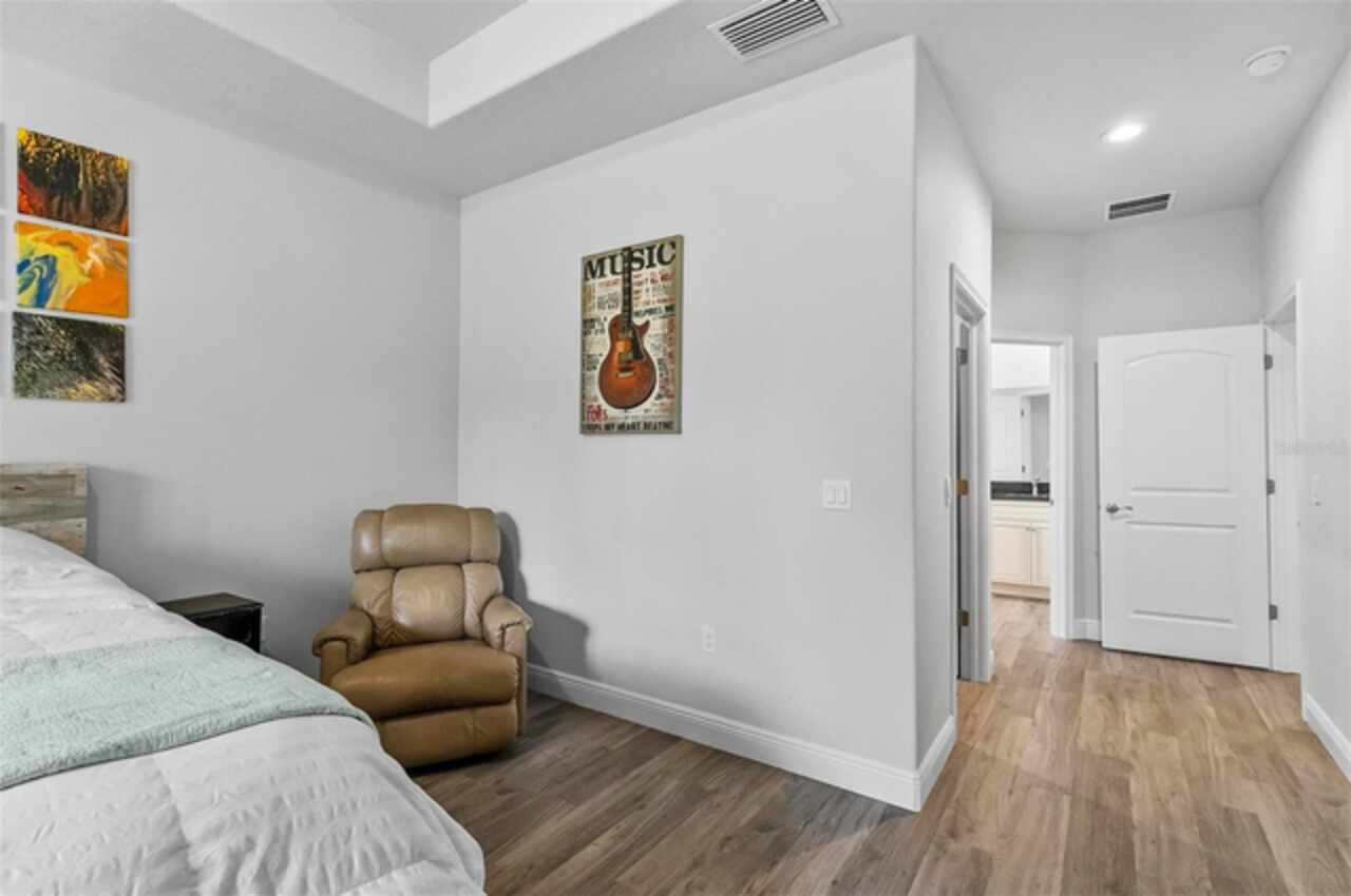 Listing Photo 33