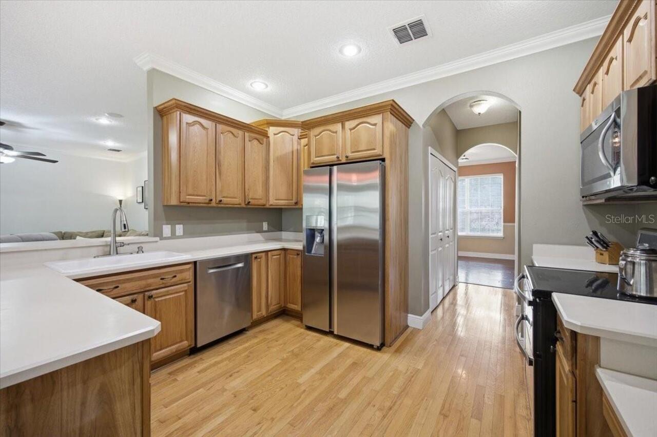 Listing Photo 9
