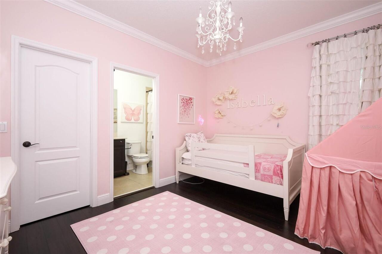 Listing Photo 32