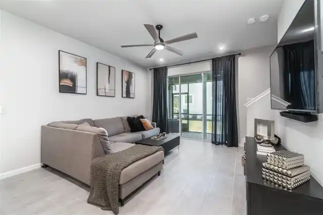 Listing Photo 17