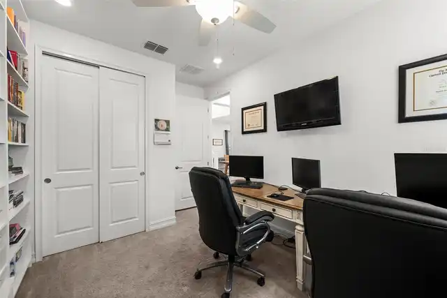 Listing Photo 14