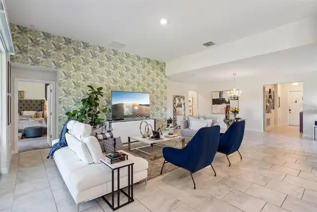 Listing Photo 15
