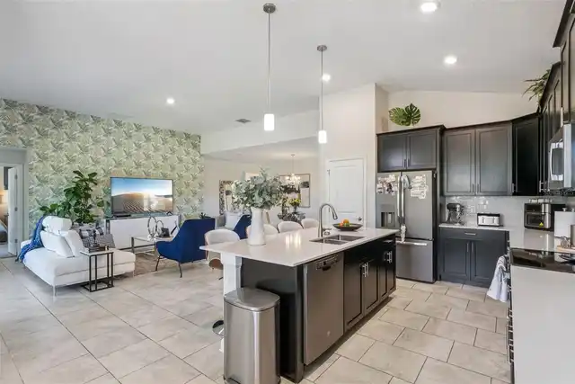 Listing Photo 19