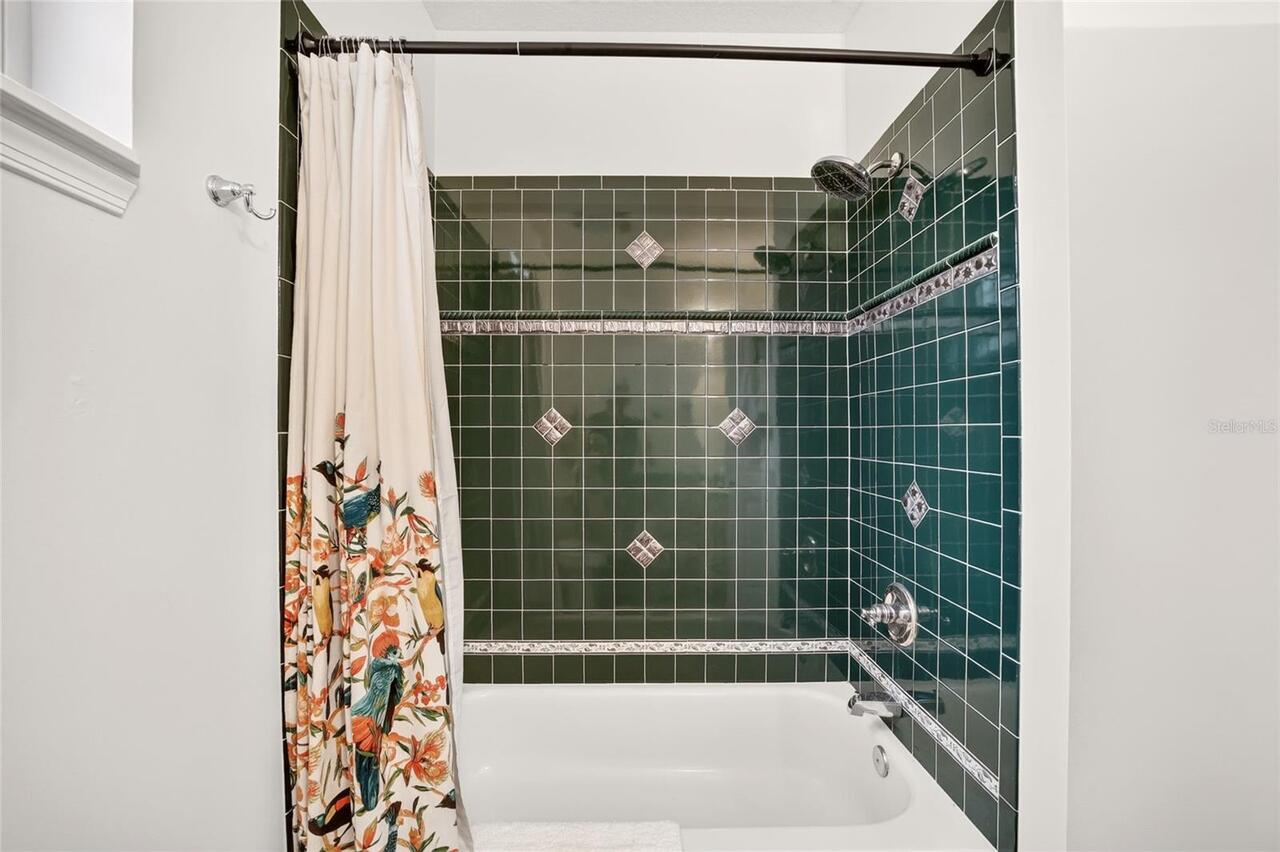 Listing Photo 32