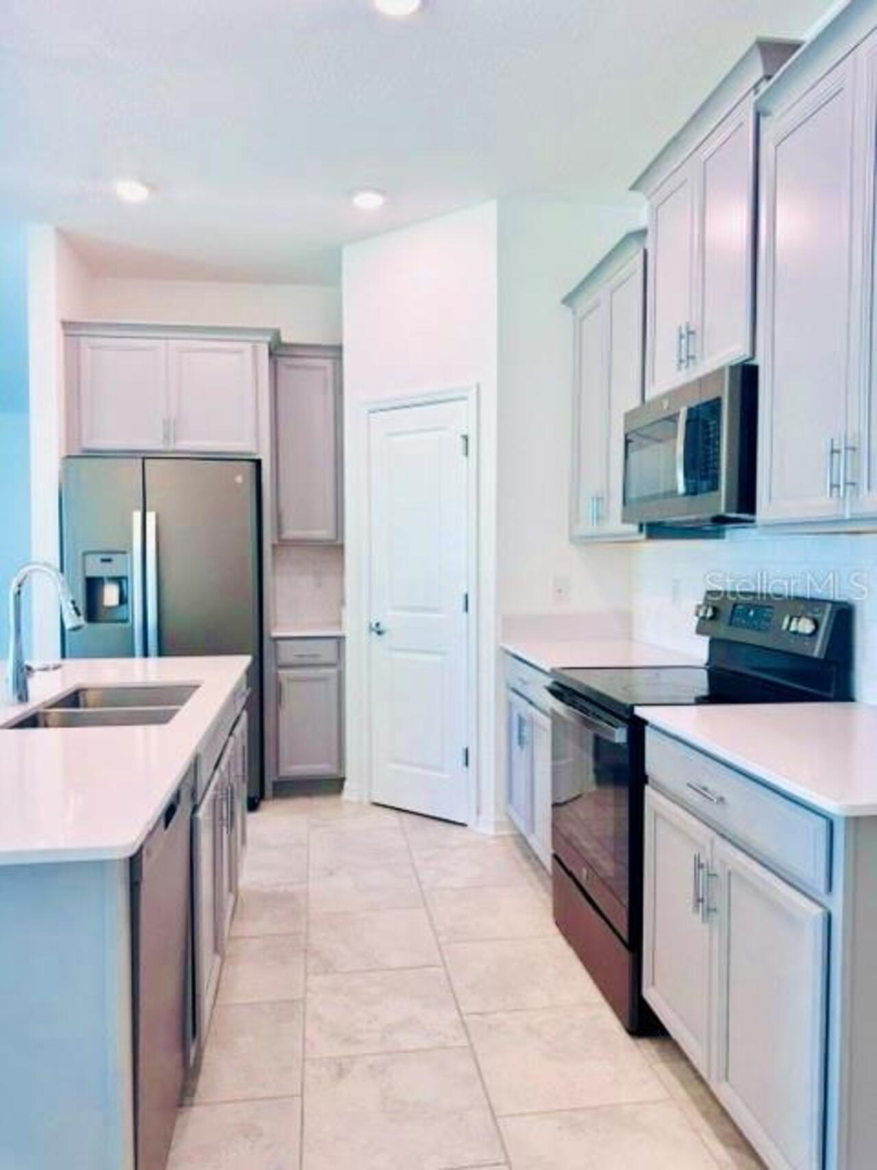 Listing Photo 11