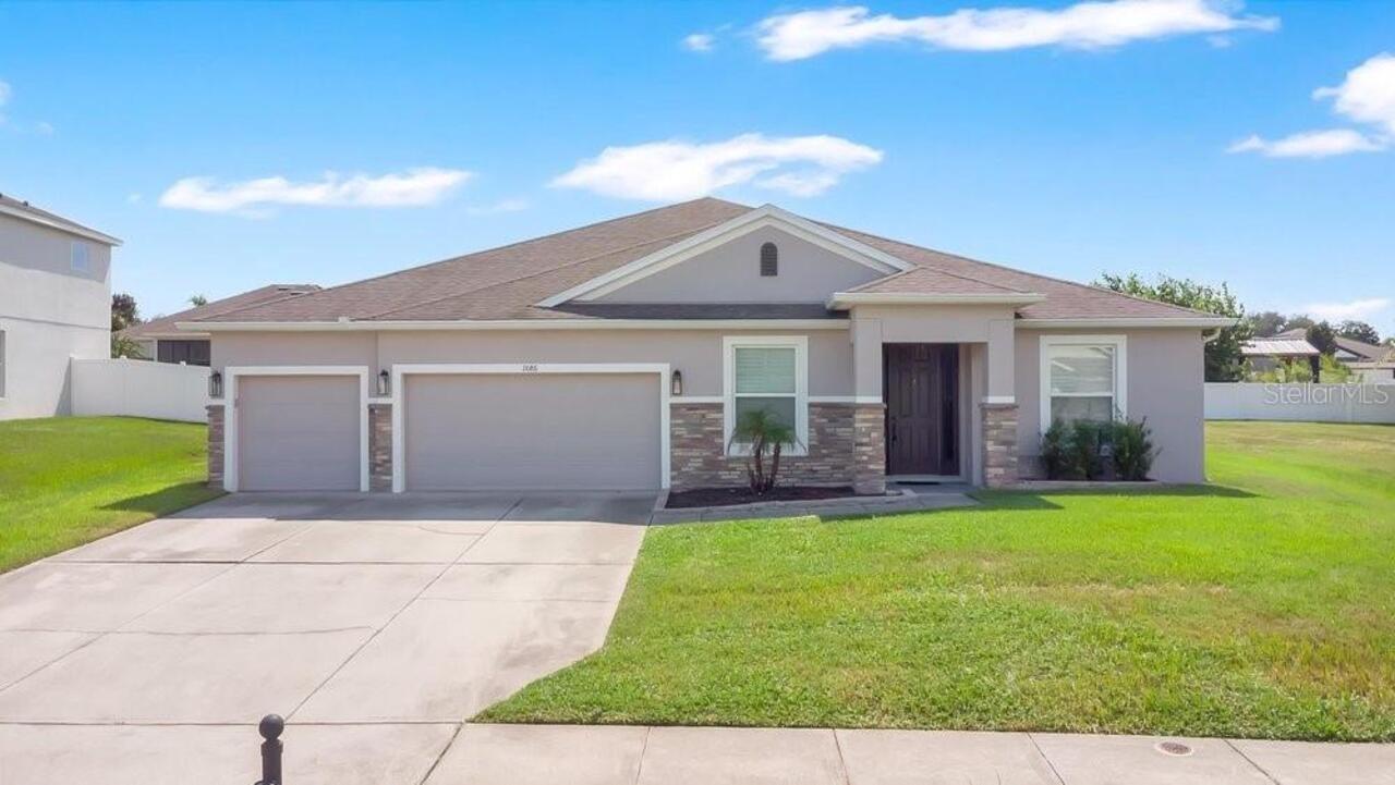 Listing Photo 1