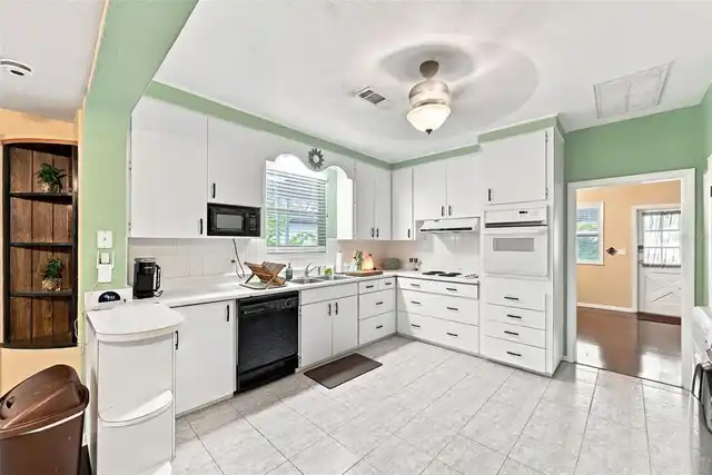 Listing Photo 13