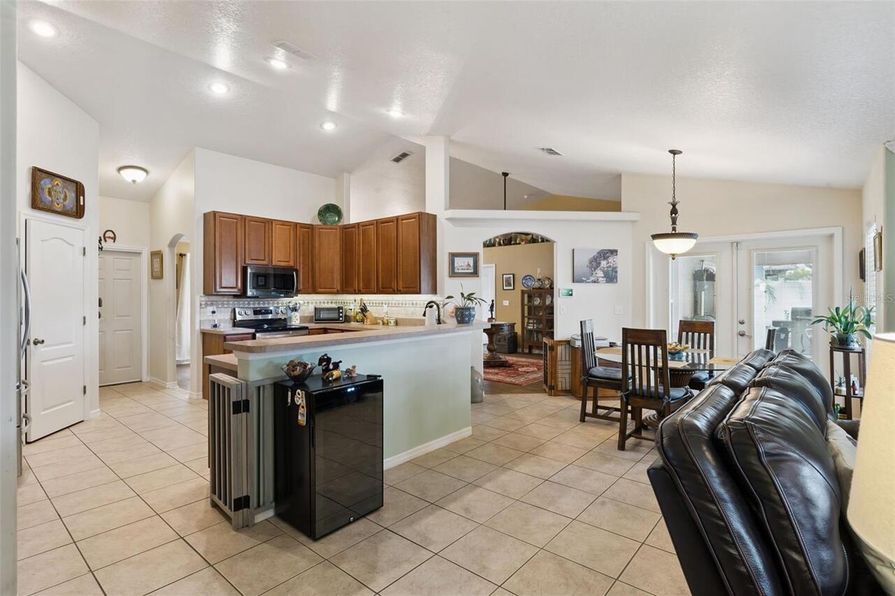 Listing Photo 16