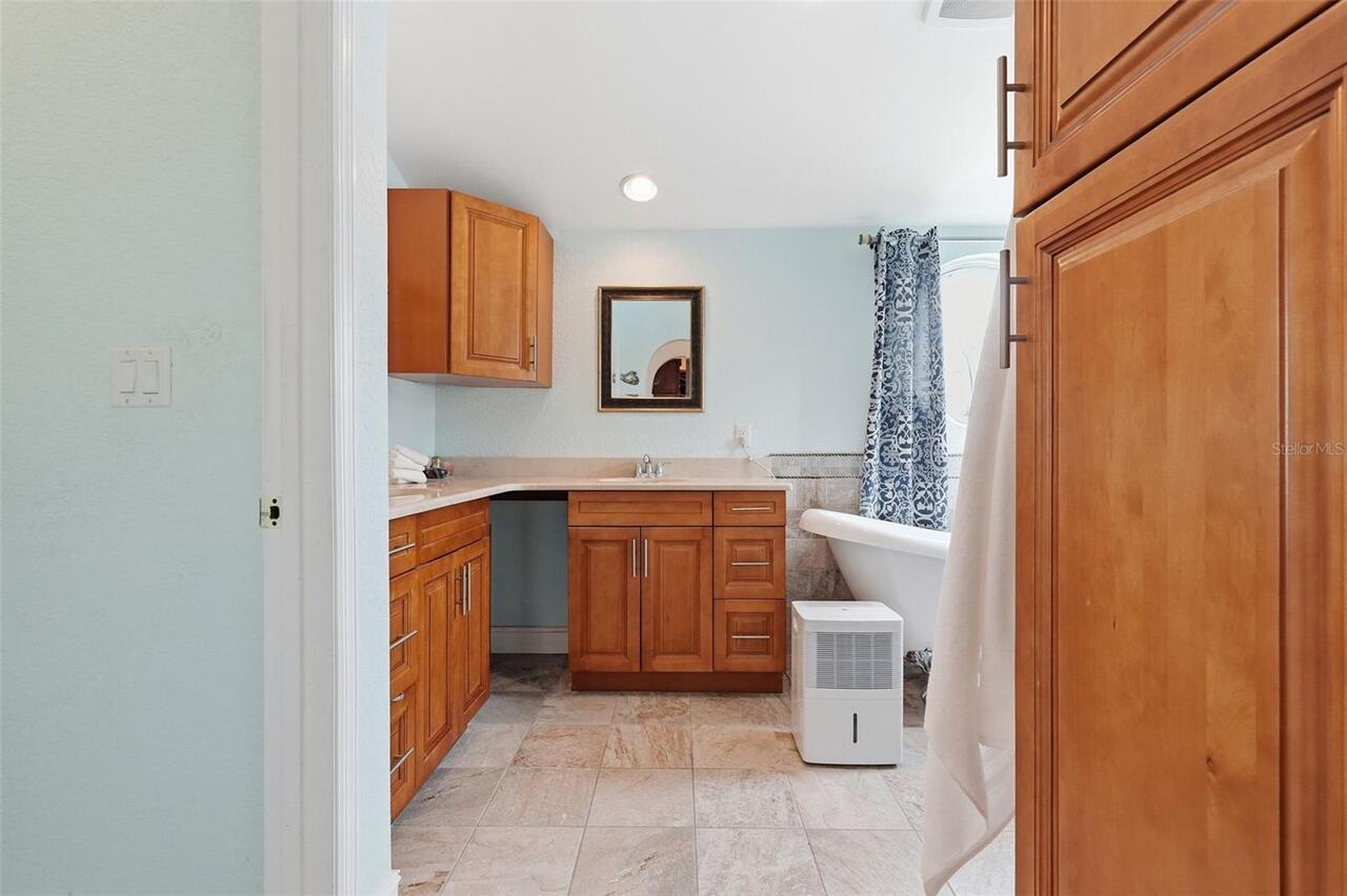 Listing Photo 15