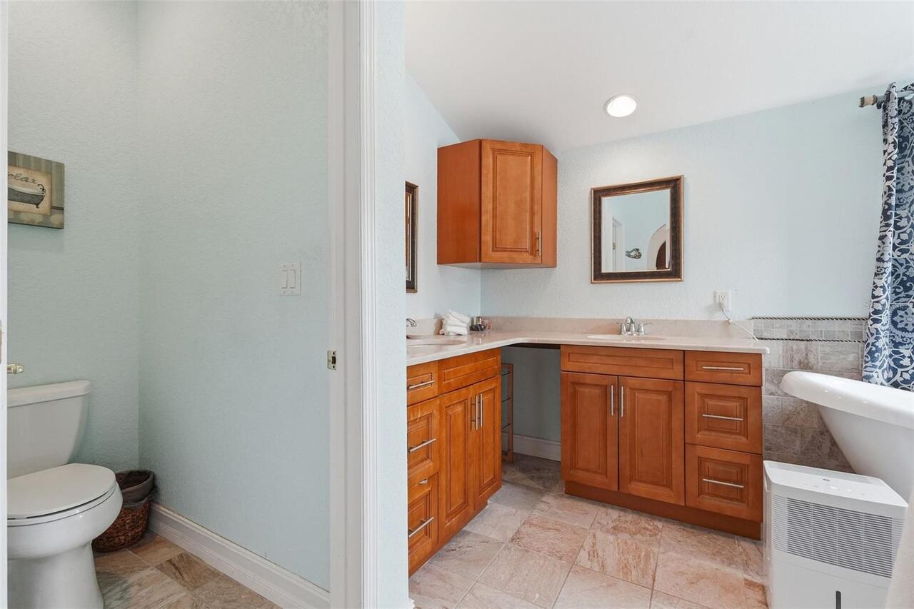 Listing Photo 16