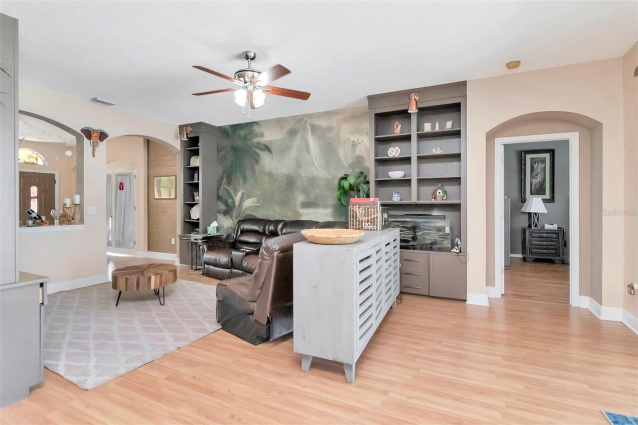 Listing Photo 10
