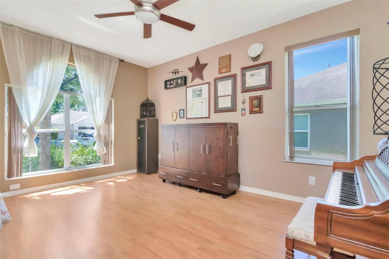 Listing Photo 18