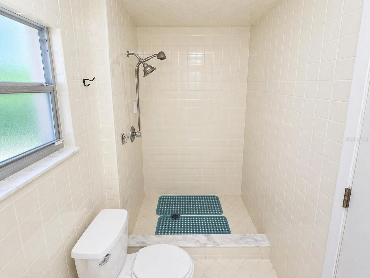 Listing Photo 44