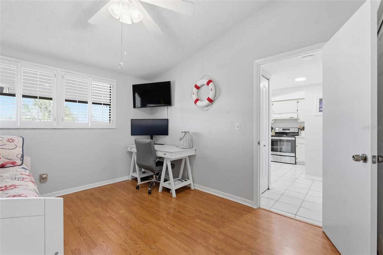 Listing Photo 17