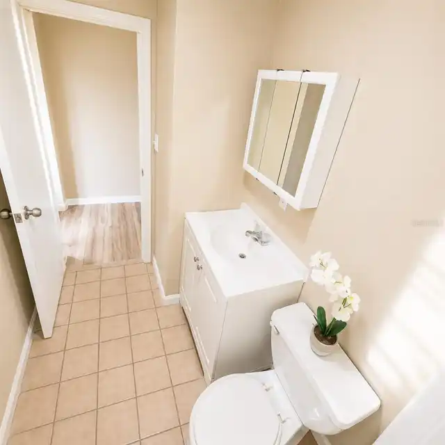 Listing Photo 10