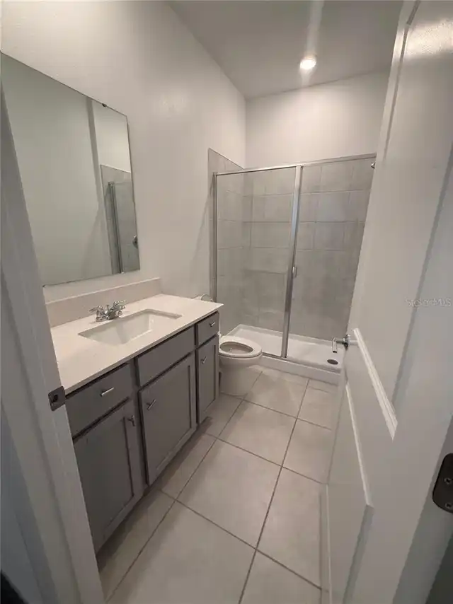 Listing Photo 12