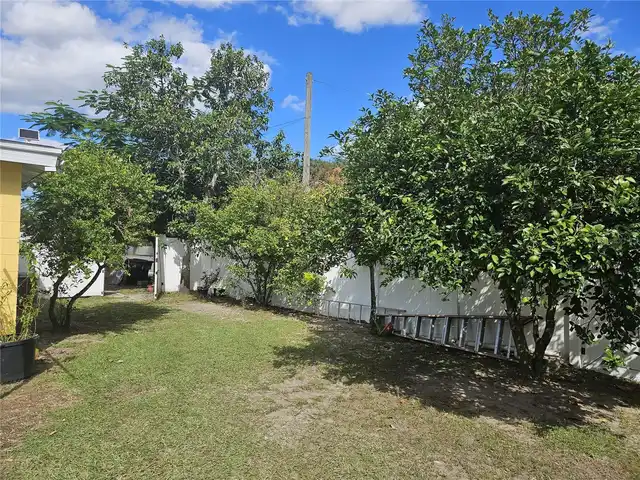 Listing Photo 9