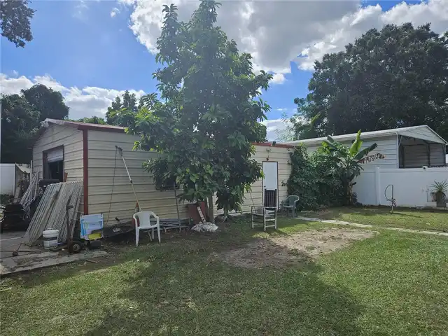 Listing Photo 10