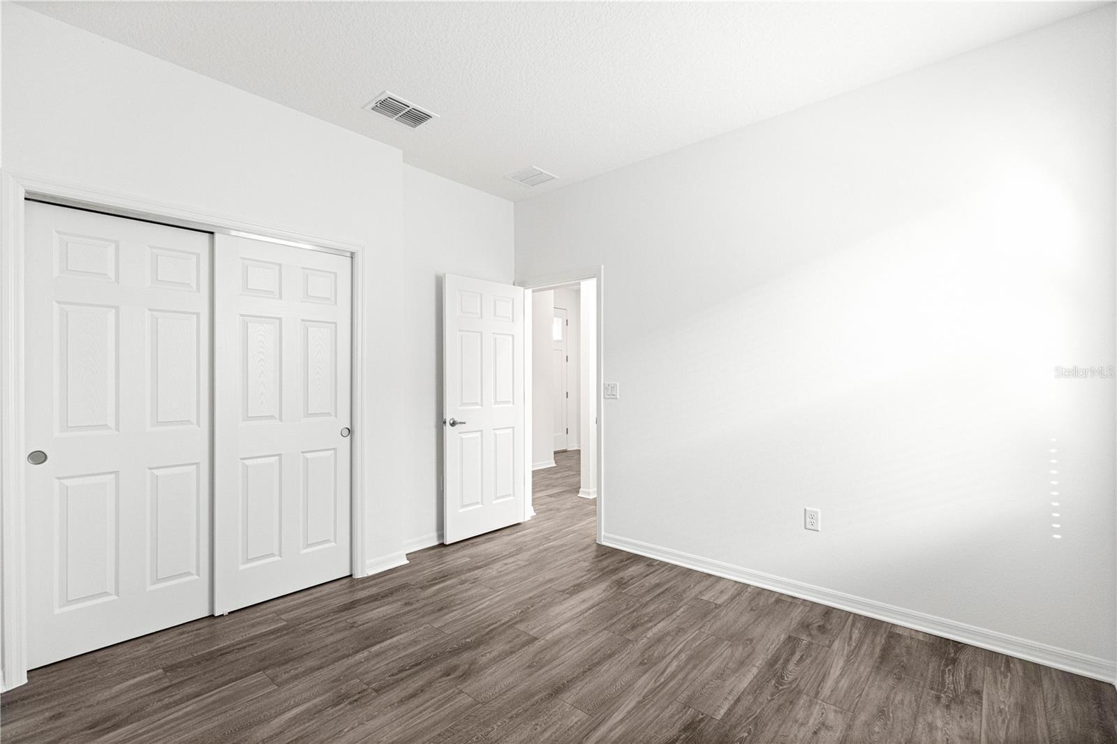 Listing Photo 33