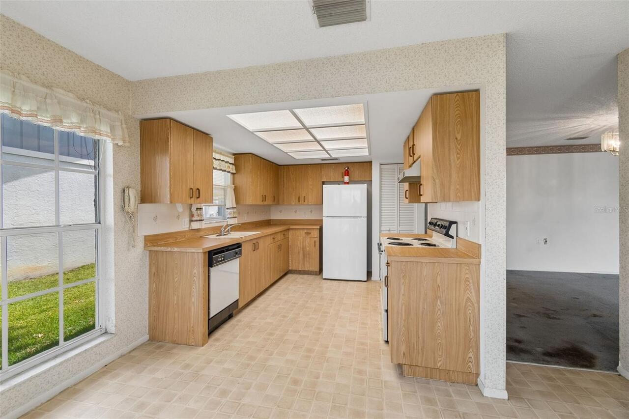Listing Photo 16