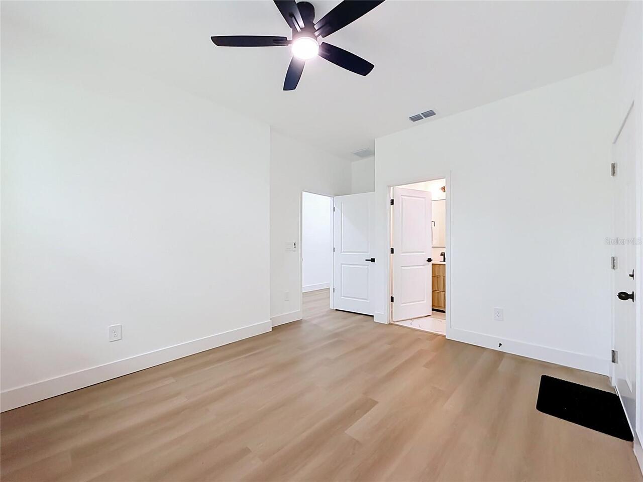 Listing Photo 35