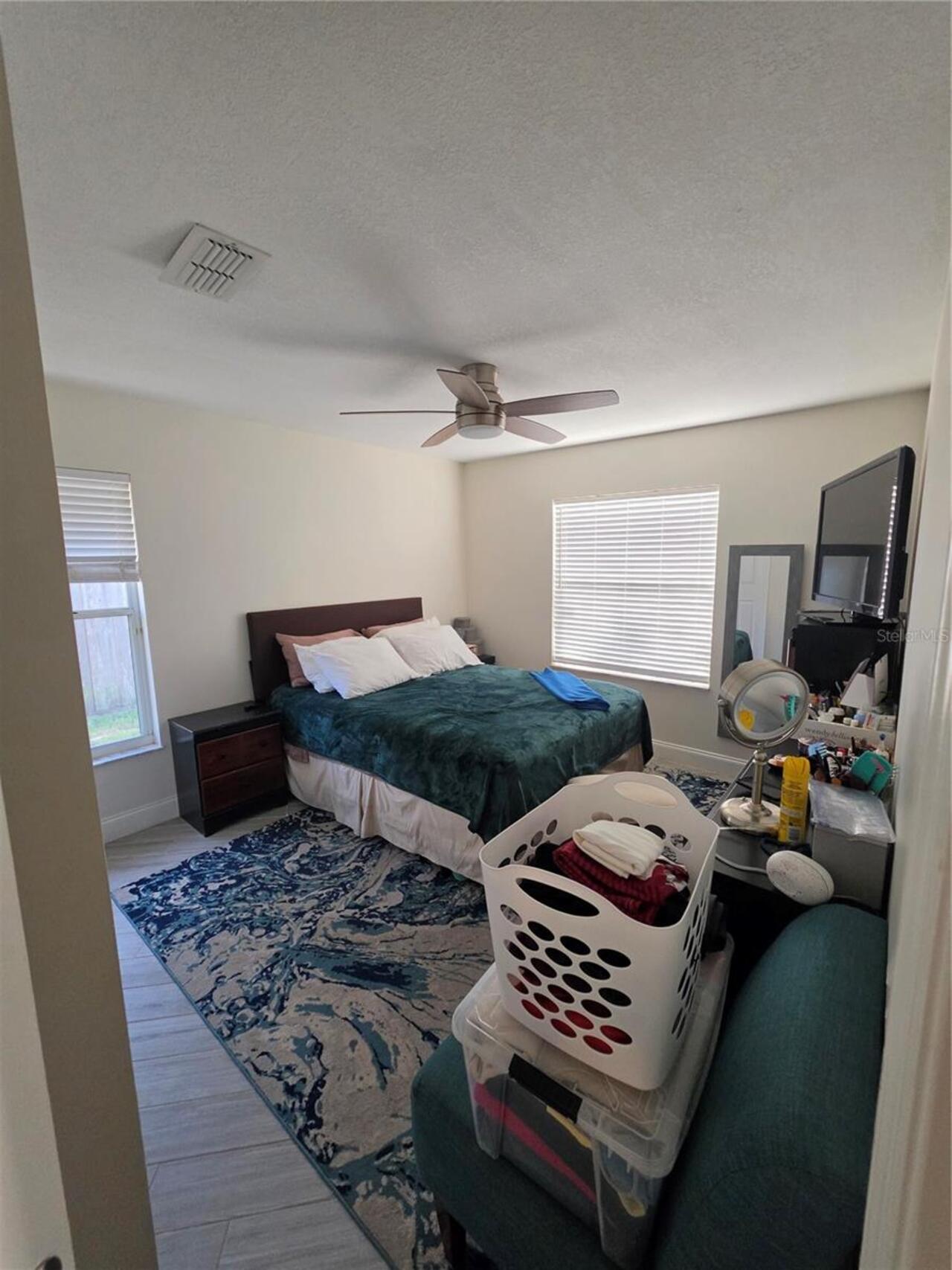 Listing Photo 11