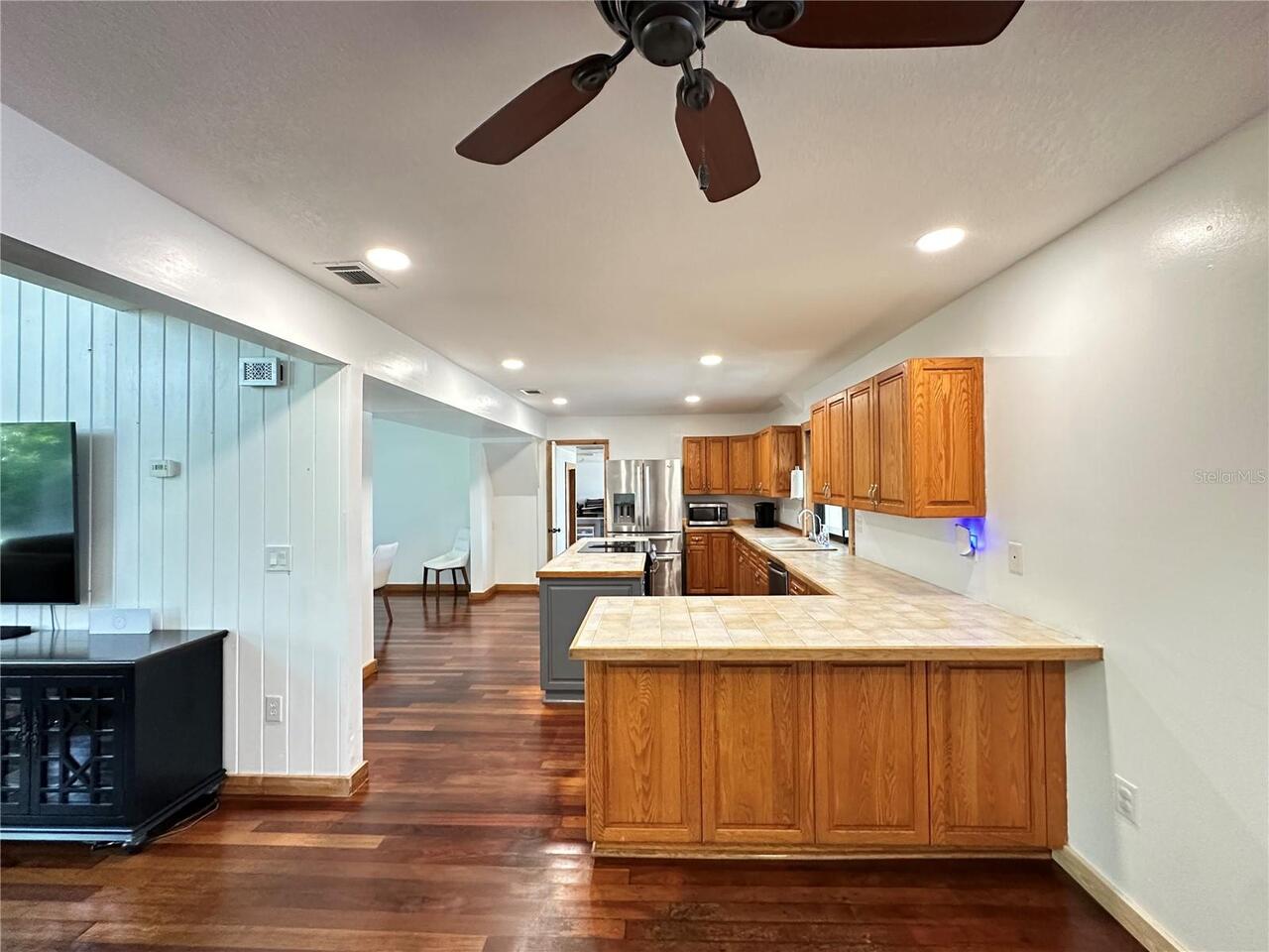 Listing Photo 17