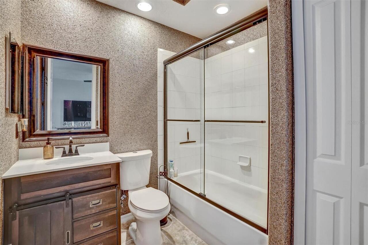 Listing Photo 32
