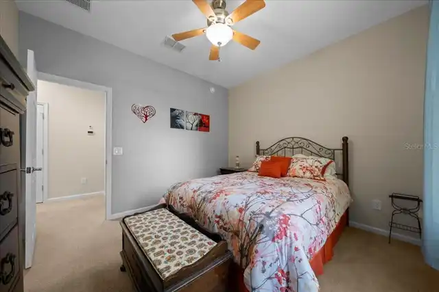 Listing Photo 9