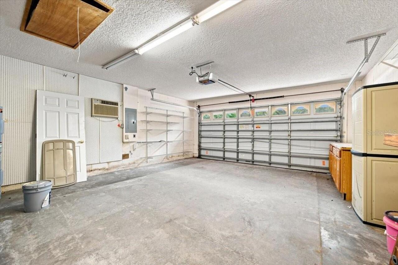 Listing Photo 14