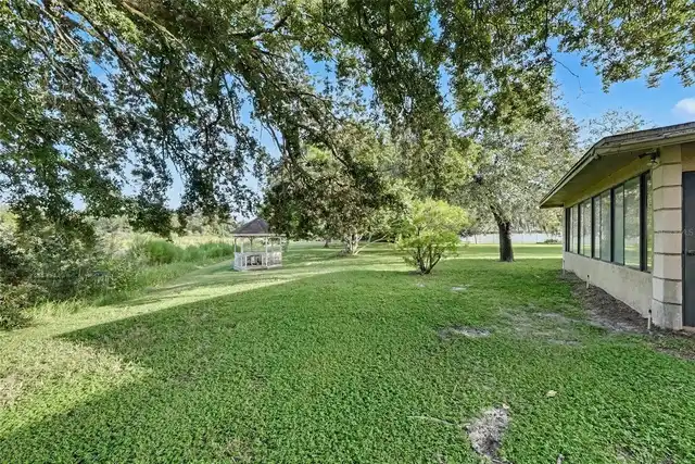 Listing Photo 15