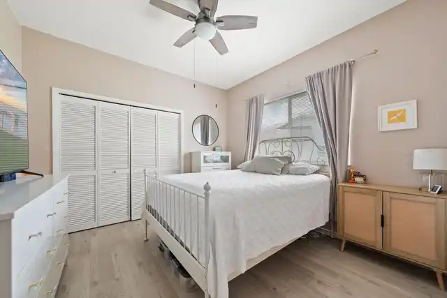 Listing Photo 18