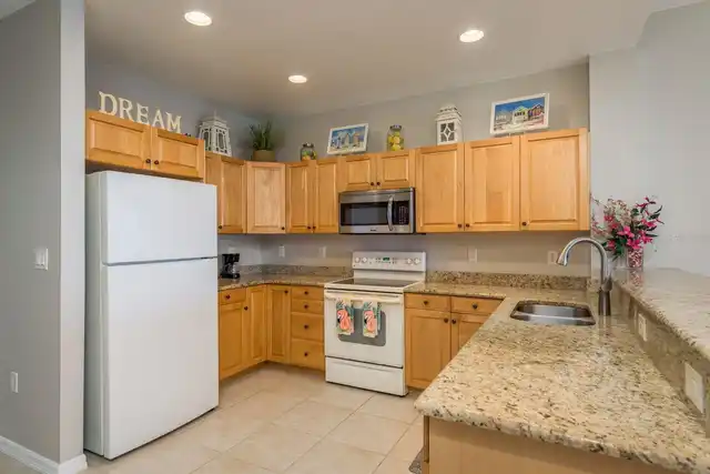 Listing Photo 9