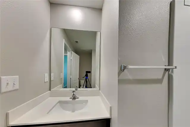 Listing Photo 16