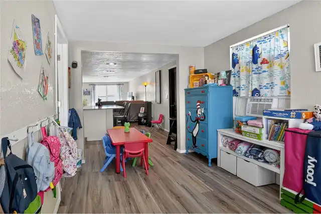 Listing Photo 18