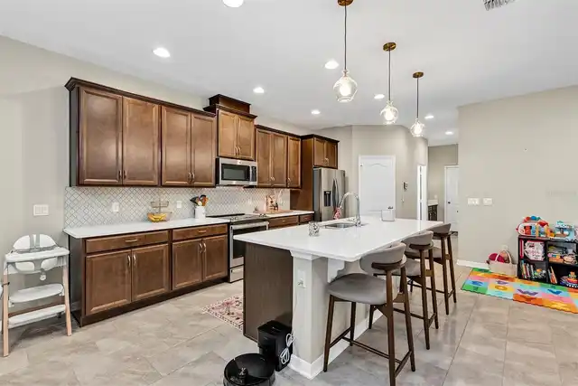 Listing Photo 16