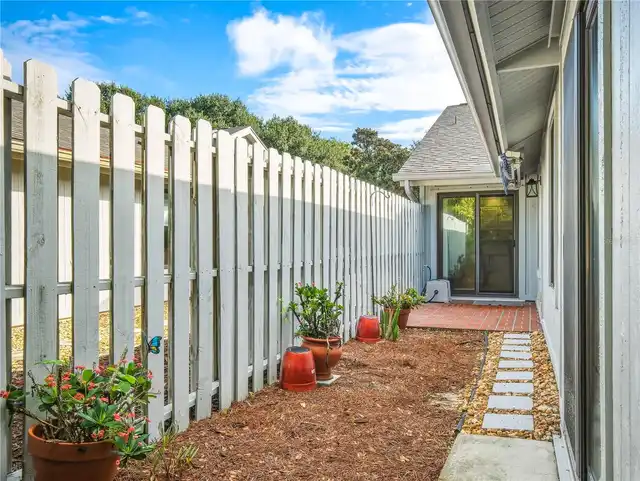 Listing Photo 18
