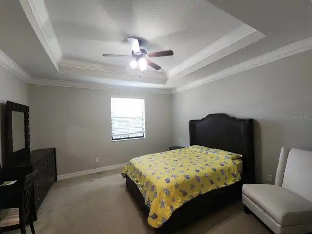 Listing Photo 9