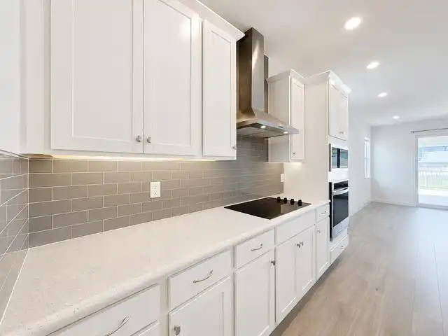 Listing Photo 15