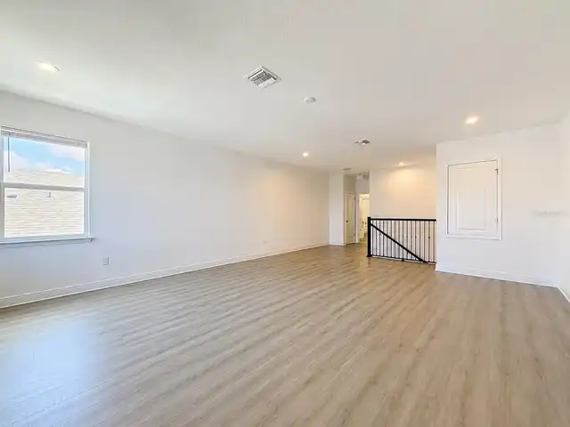 Listing Photo 34